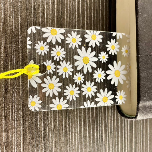 Daisy Bookmark with Tassel | Minimal Floral Bookmark for Her | Book Lover Gift | White & Yellow Flower Reading Accessory