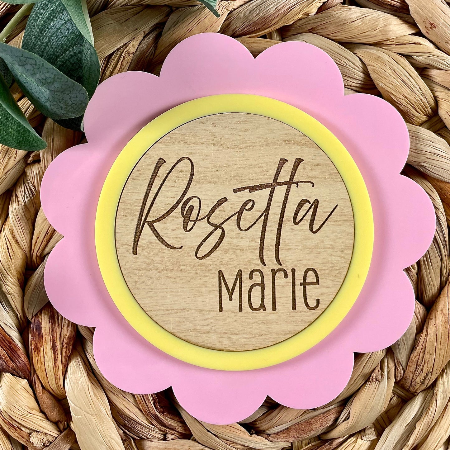 Flower Baby Milestone Set β Personalized Monthly Markers for Baby Photos β Wooden Disc Keepsake β Acrylic Number Set β Name Add-On