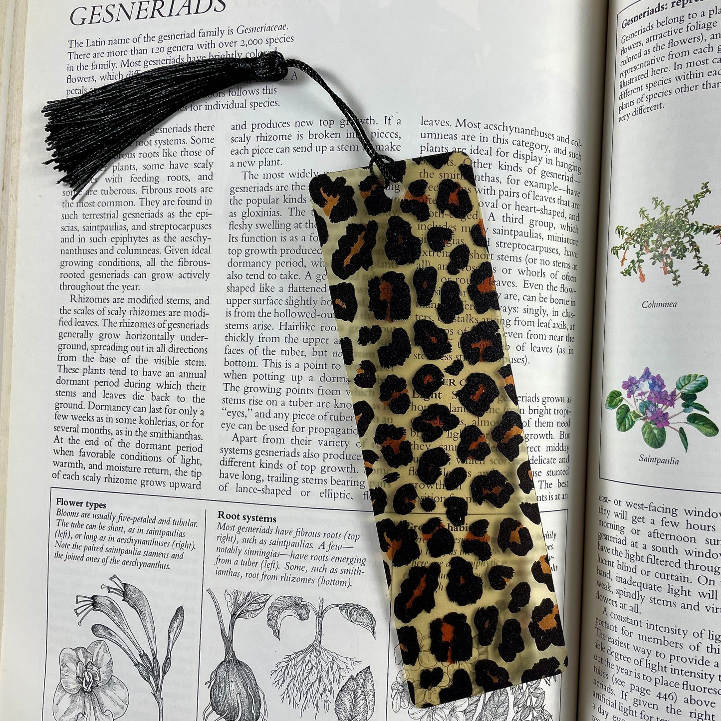 Leopard Print Acrylic Bookmark – Cute Book Lover Gift – Stylish Reading Tracker