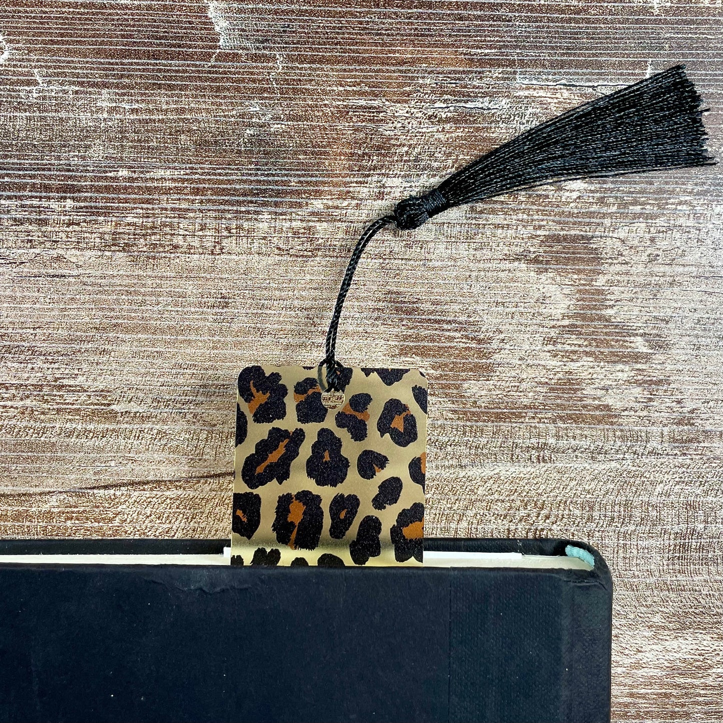 Leopard Print Acrylic Bookmark – Cute Book Lover Gift – Stylish Reading Tracker
