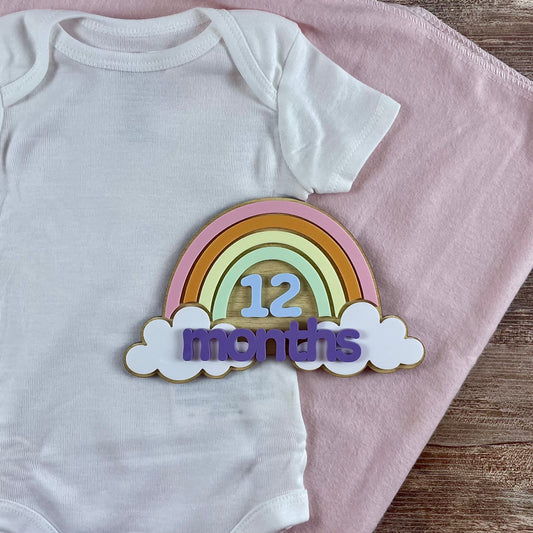 Rainbow Baby Milestone Sign – Monthly Photo Prop for Newborn – Interchangeable Acrylic Numbers – Baby Shower Gift – Nursery Decor