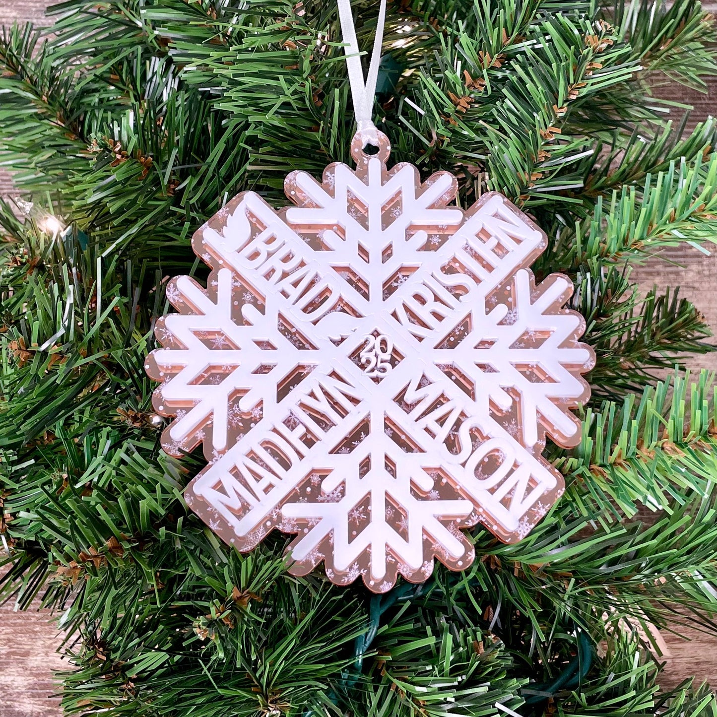 Personalized Snowflake Ornament 2025 – Custom Family Christmas Glitter or Mirror Decoration