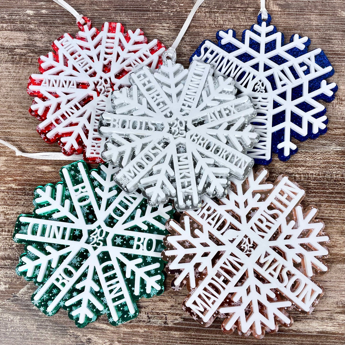 Personalized Snowflake Ornament 2025 – Custom Family Christmas Glitter or Mirror Decoration