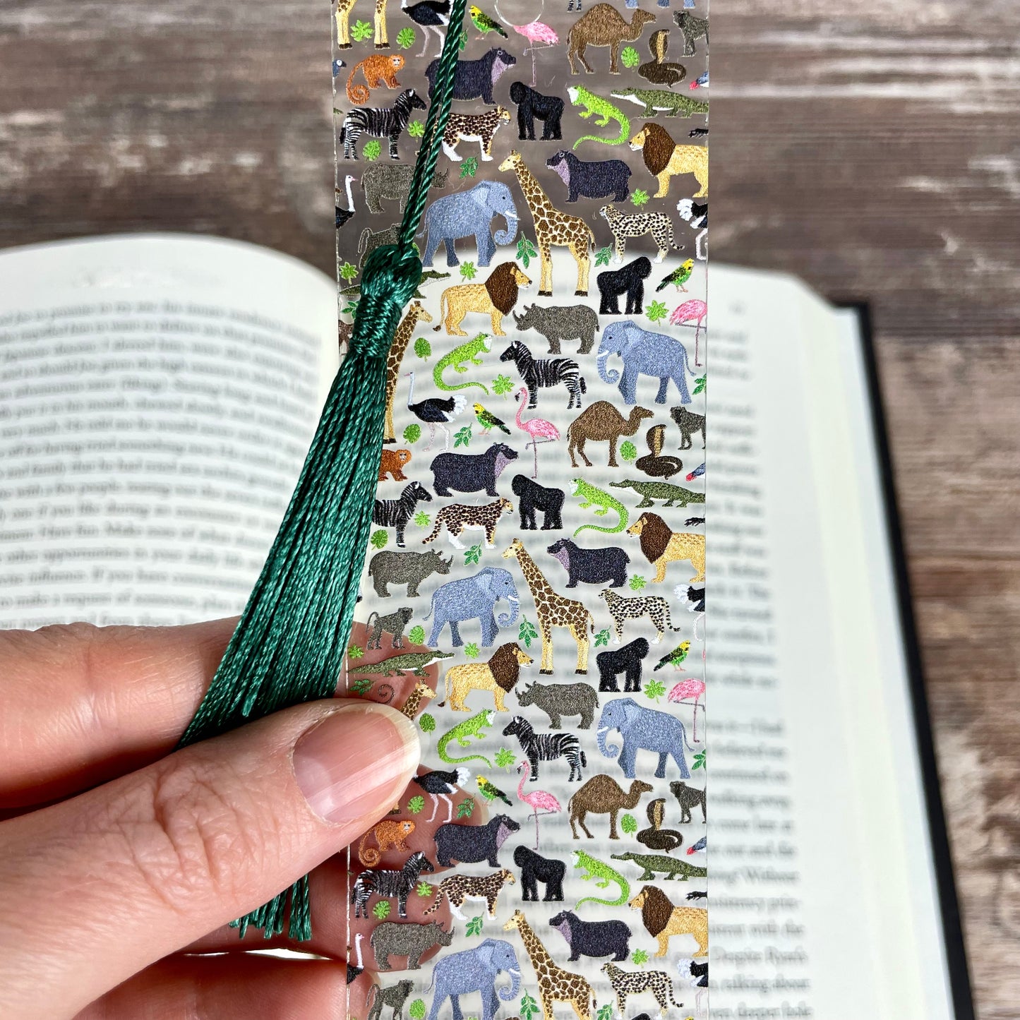 Zoo Animals Bookmark with Green Tassel – Fun Safari Jungle Gift for Readers, Kids, Teachers, Book Clubs