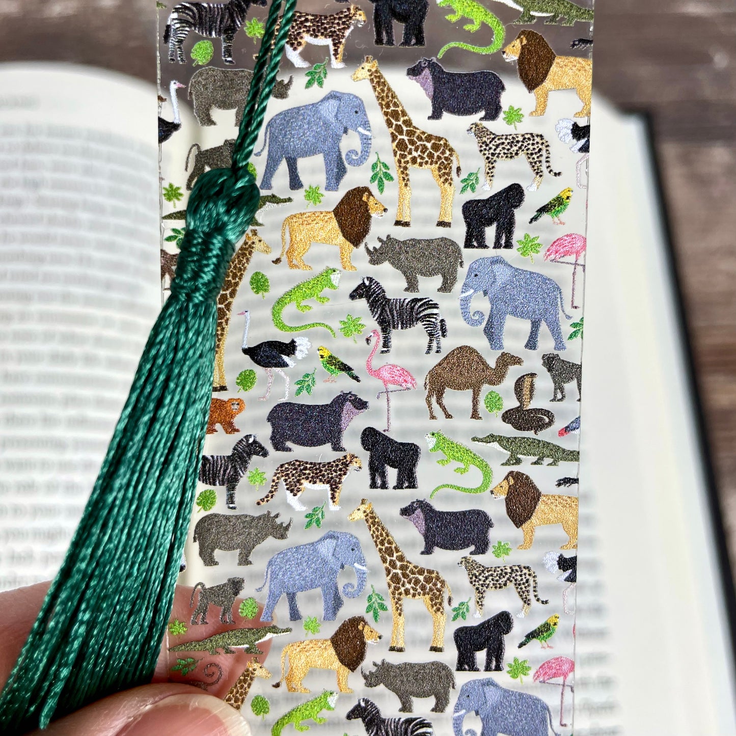 Zoo Animals Bookmark with Green Tassel – Fun Safari Jungle Gift for Readers, Kids, Teachers, Book Clubs