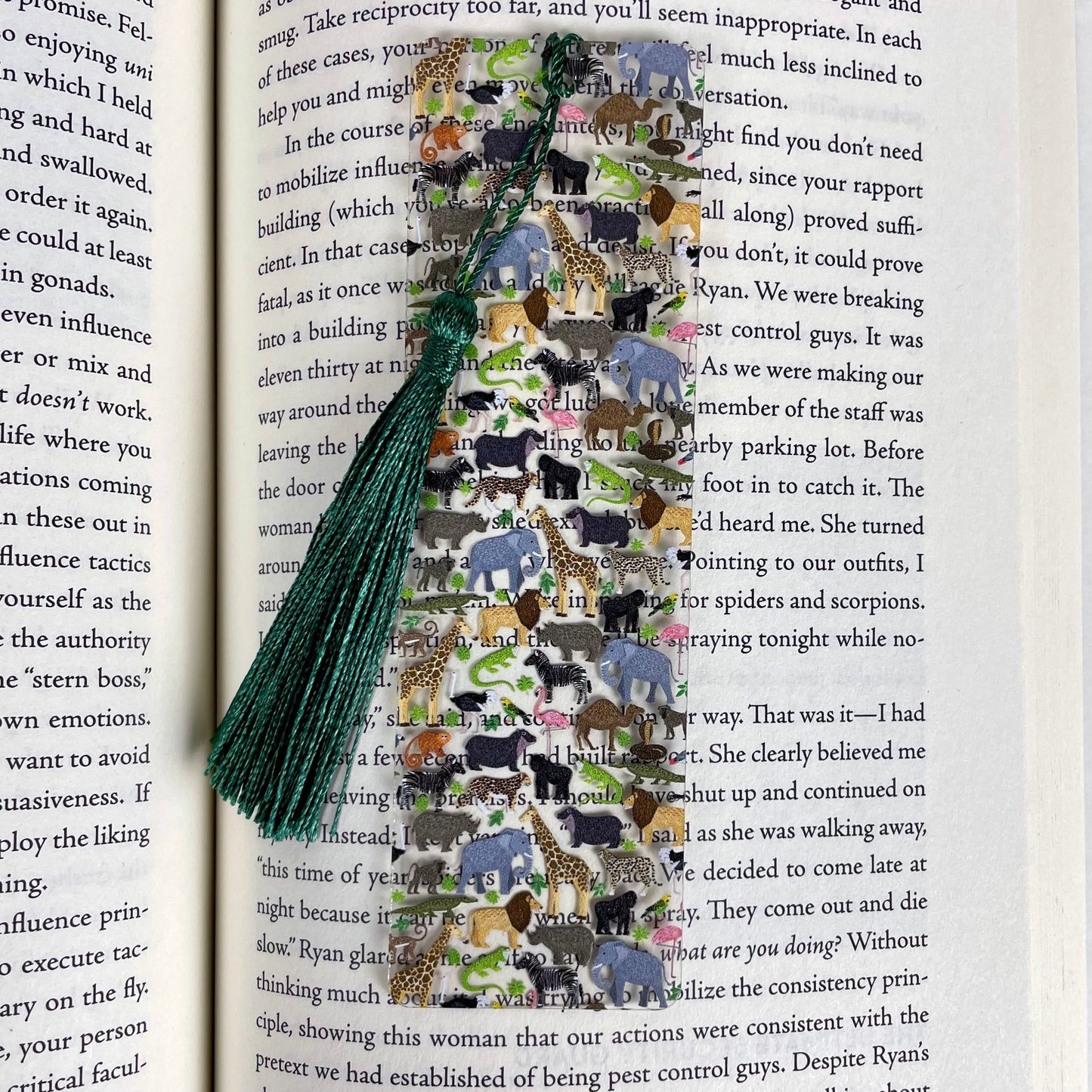Zoo Animals Bookmark with Green Tassel – Fun Safari Jungle Gift for Readers, Kids, Teachers, Book Clubs