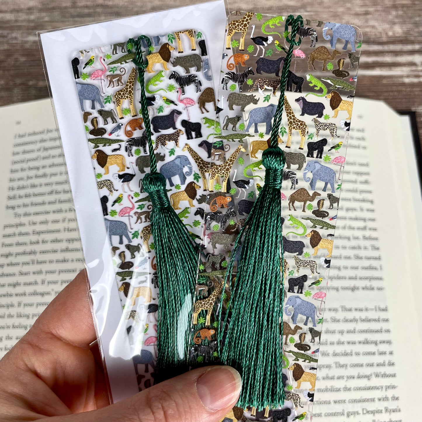 Zoo Animals Bookmark with Green Tassel – Fun Safari Jungle Gift for Readers, Kids, Teachers, Book Clubs
