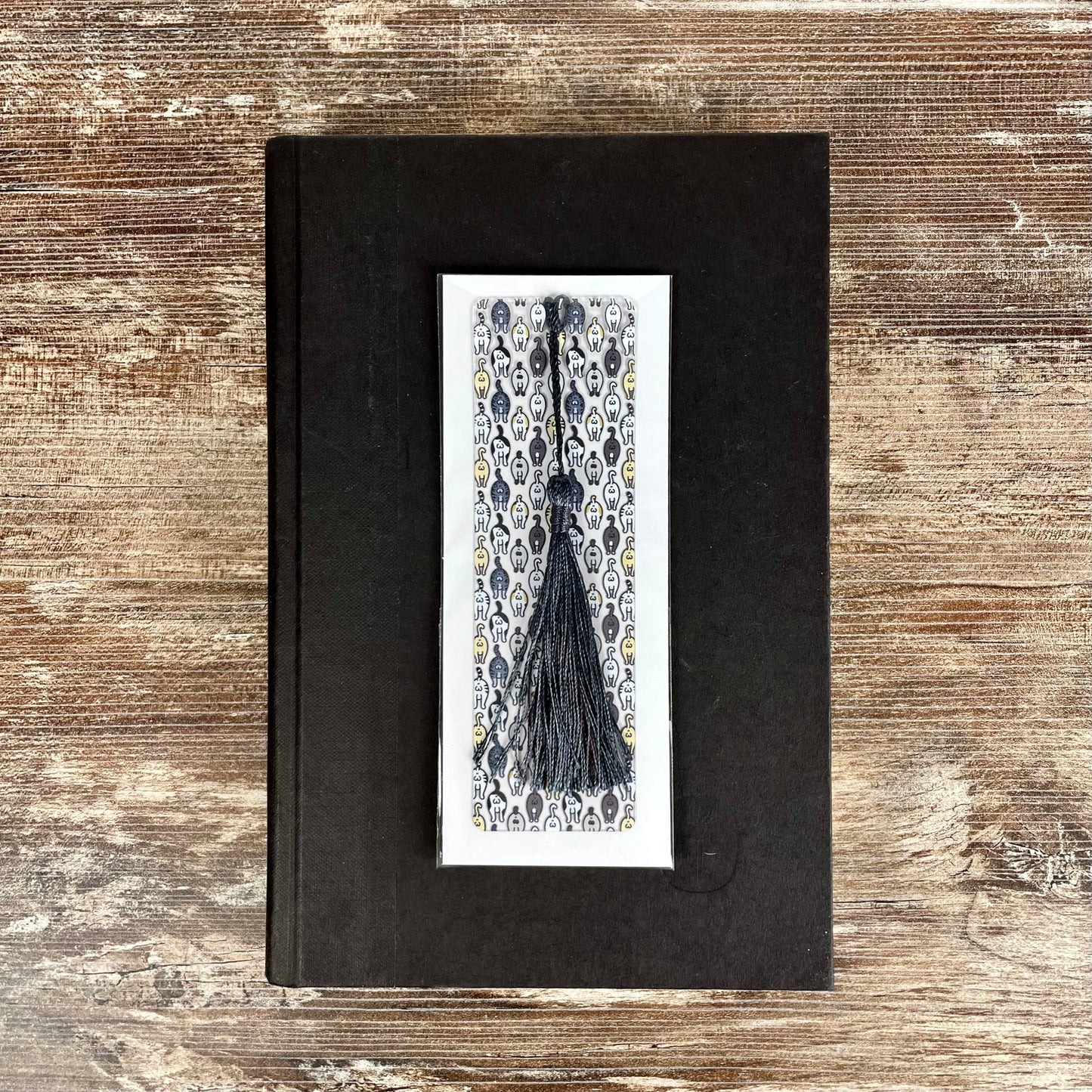 Funny Cat Butt Bookmark – Weird Gift for Cat Lovers, Bookworms, and Crazy Cat Ladies – Clear, Flexible, and Hilarious Bookmark