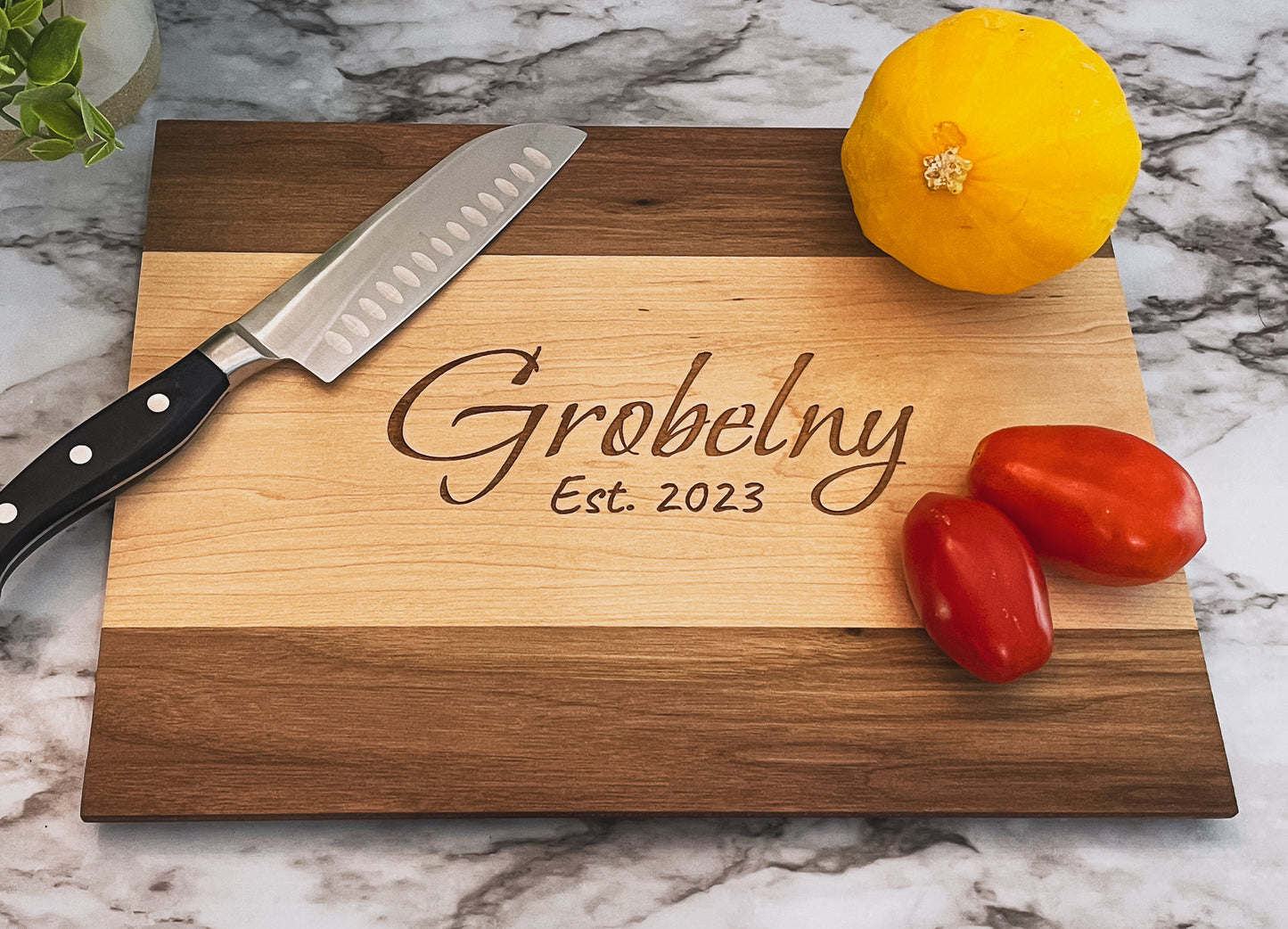 Personalized Engraved Cutting Board - Walnut / Hard Maple / Walnut