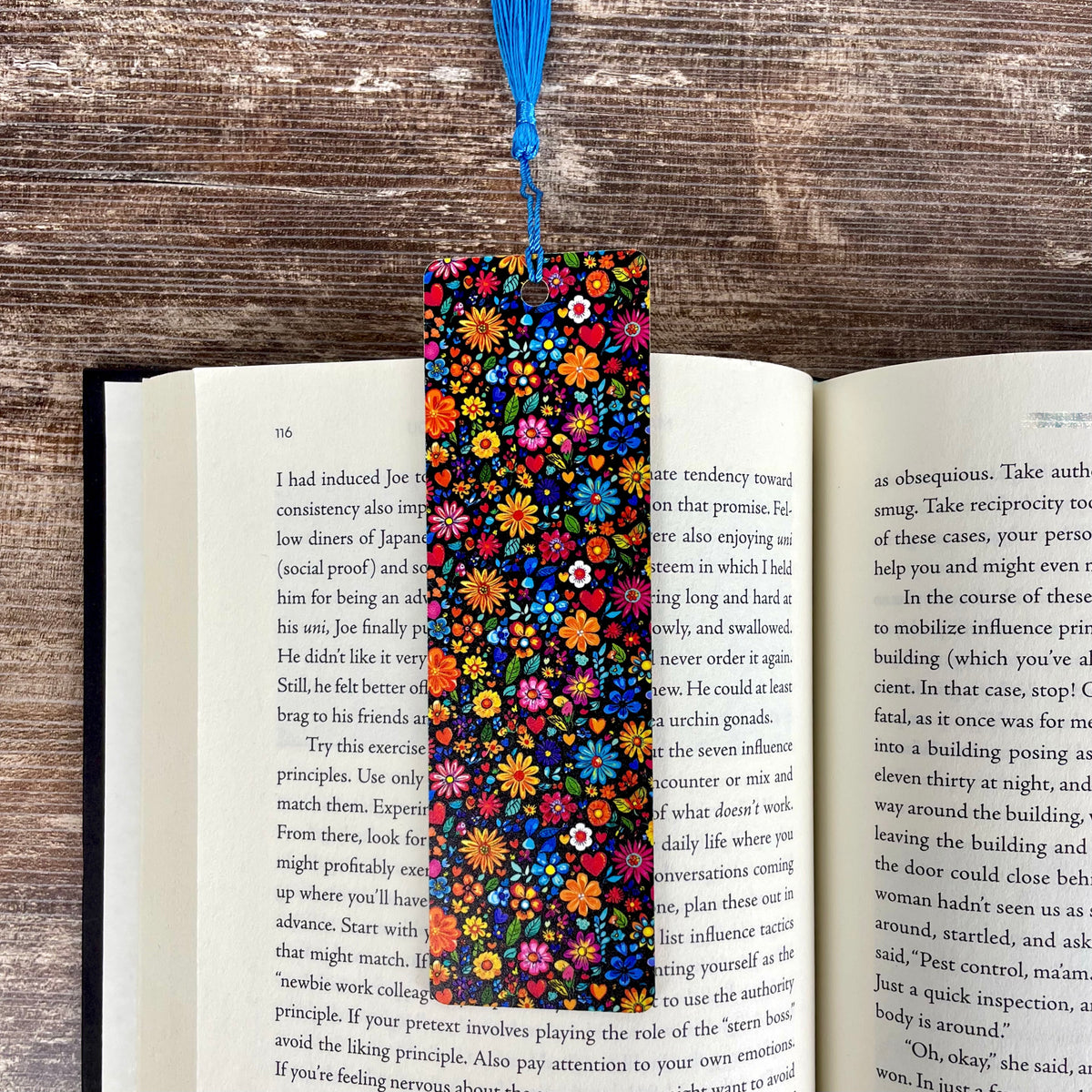 Retro floral heart bookmark - bold vintage book lover gift for readers