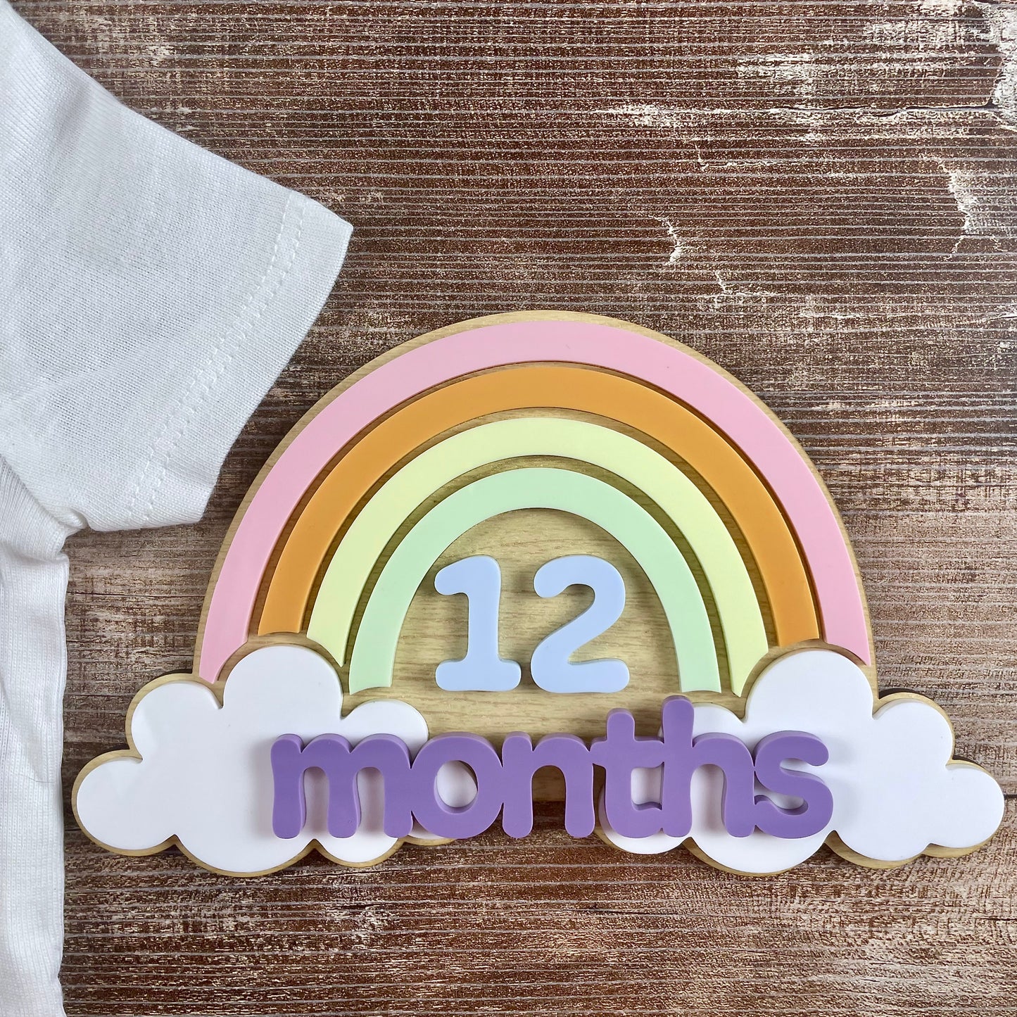 Rainbow Baby Milestone Sign – Monthly Photo Prop for Newborn – Interchangeable Acrylic Numbers – Baby Shower Gift – Nursery Decor