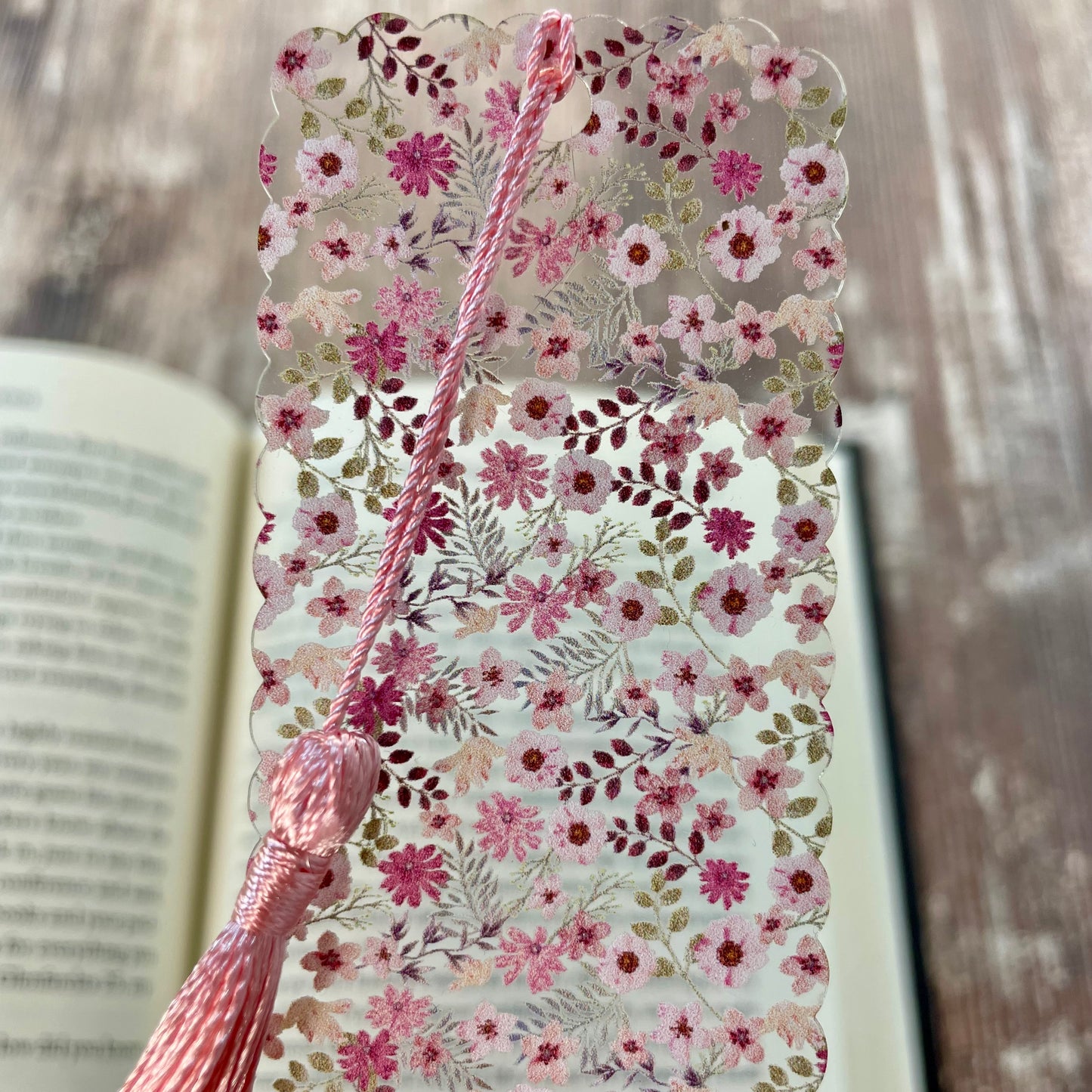 Pink Floral Acrylic Bookmark with Scalloped Edges | Gift for Book Lovers & Her | Mother's Day Gift