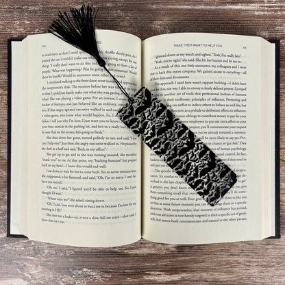 Bat Bookmark | Gothic Tassel Bookmark | Dark Academia | Book Lover Gift | Spooky Reading | Halloween Decor
