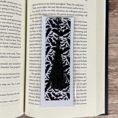 Bat Bookmark | Gothic Tassel Bookmark | Dark Academia | Book Lover Gift | Spooky Reading | Halloween Decor