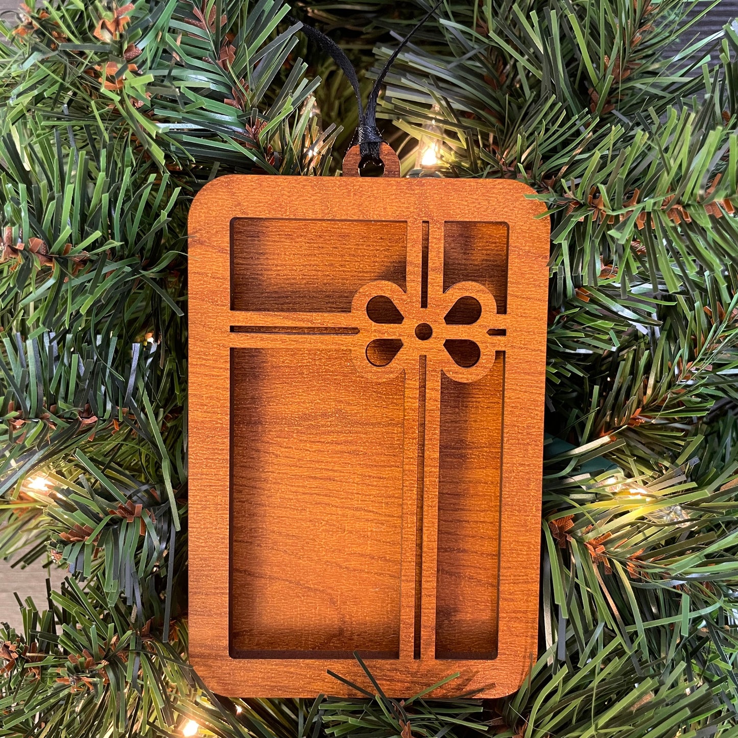Christmas Ornament Gift Card Holder – Wooden Holiday Ornament for Gift Cards – Unique Stocking Stuffer, Teacher Gift, Secret Santa Idea