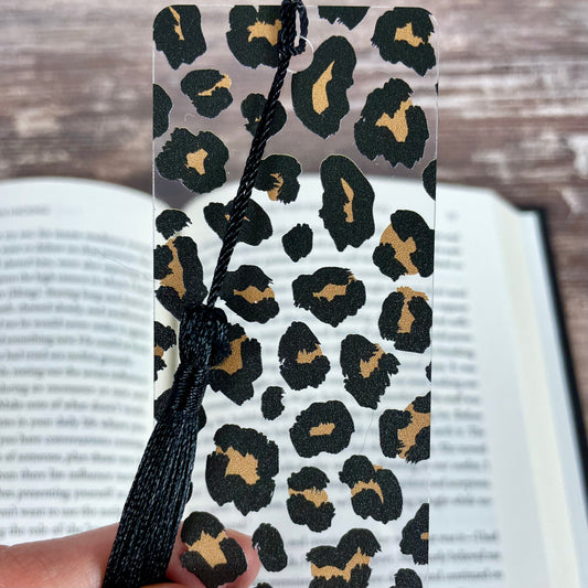 Leopard Bookmark – Chic Gift for Her, Animal Print Accessory for Book Lovers, Neutral Girl Aesthetic, Bold Stocking Stuffer Idea