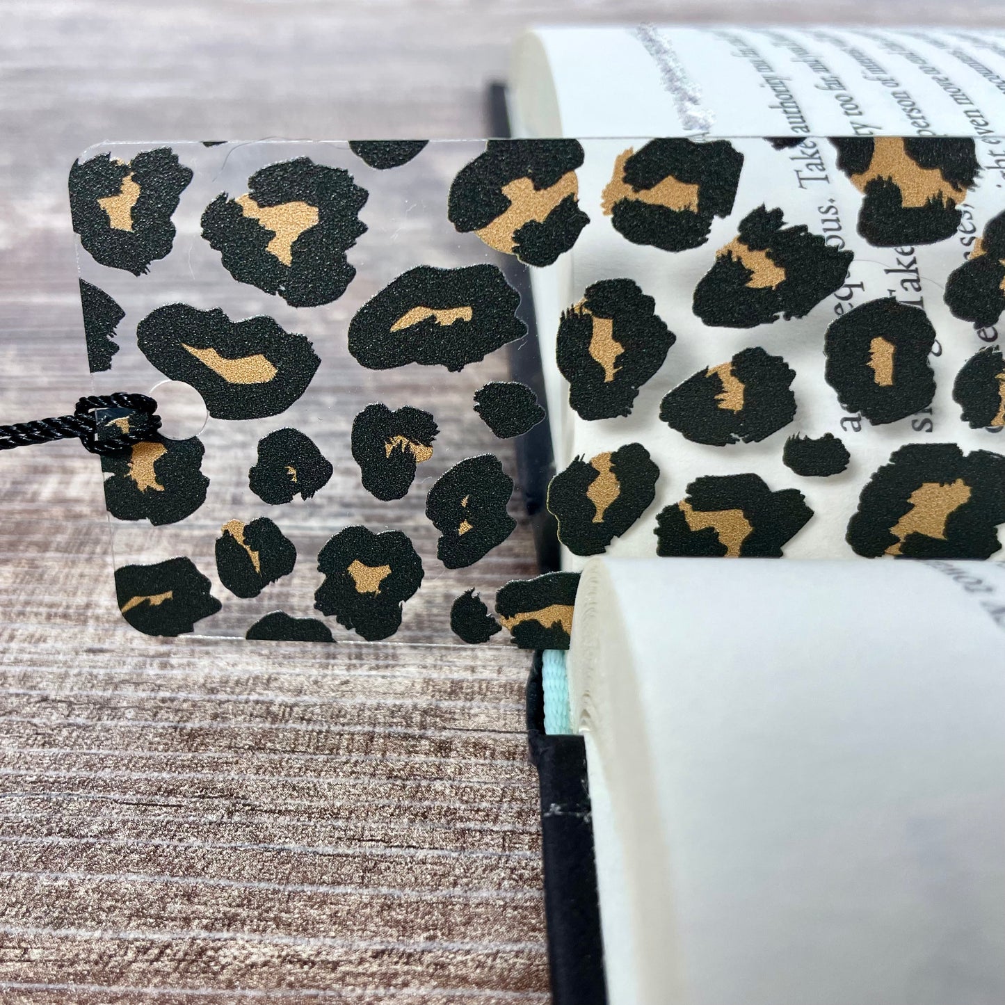 Leopard Bookmark – Chic Gift for Her, Animal Print Accessory for Book Lovers, Neutral Girl Aesthetic, Bold Stocking Stuffer Idea