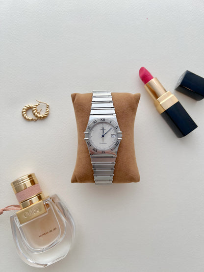 Funny Cat Butt Bookmark – Weird Gift for Cat Lovers, Bookworms, and Crazy Cat Ladies – Clear, Flexible, and Hilarious Bookmark