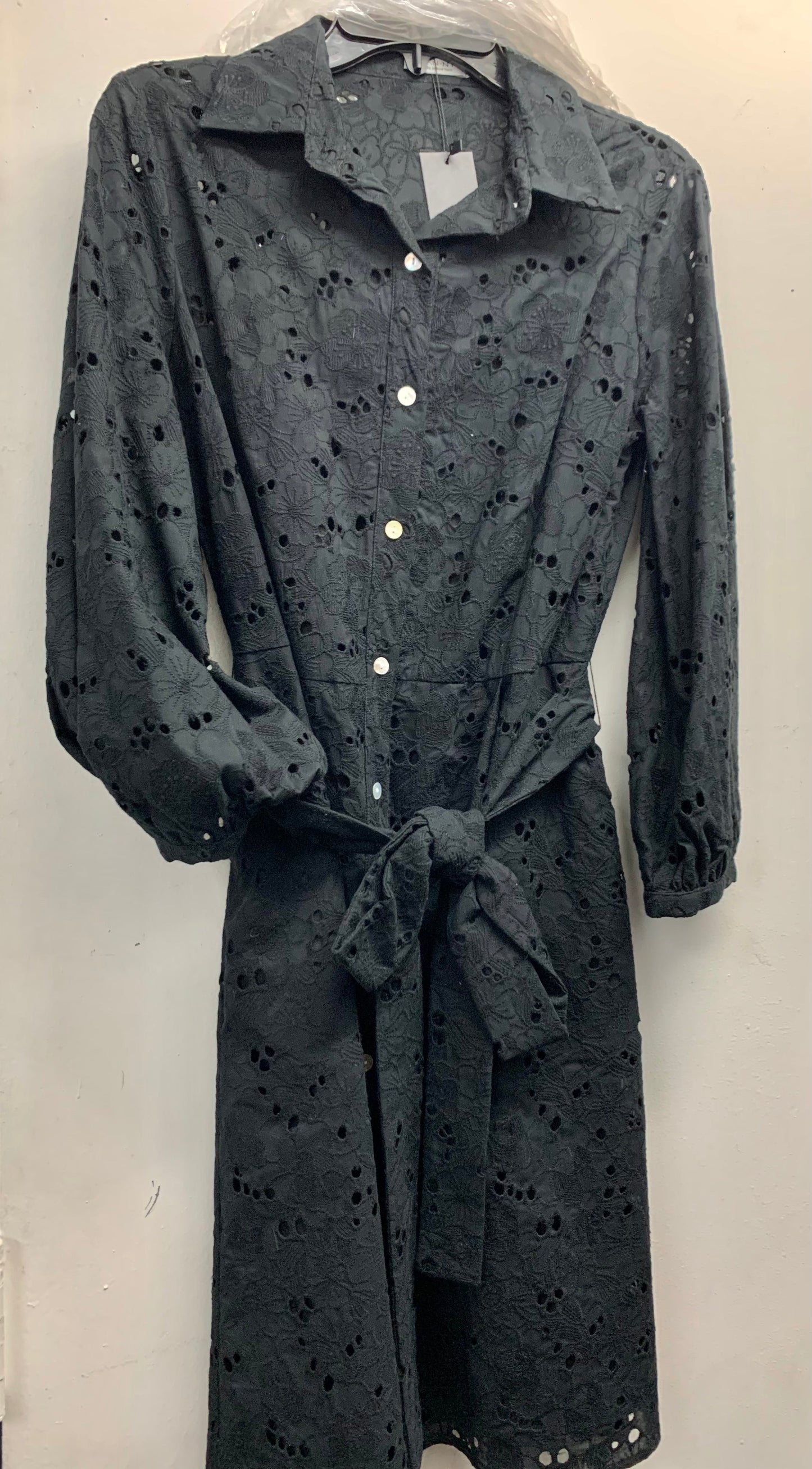 Funny Cat Butt Bookmark – Weird Gift for Cat Lovers, Bookworms, and Crazy Cat Ladies – Clear, Flexible, and Hilarious Bookmark