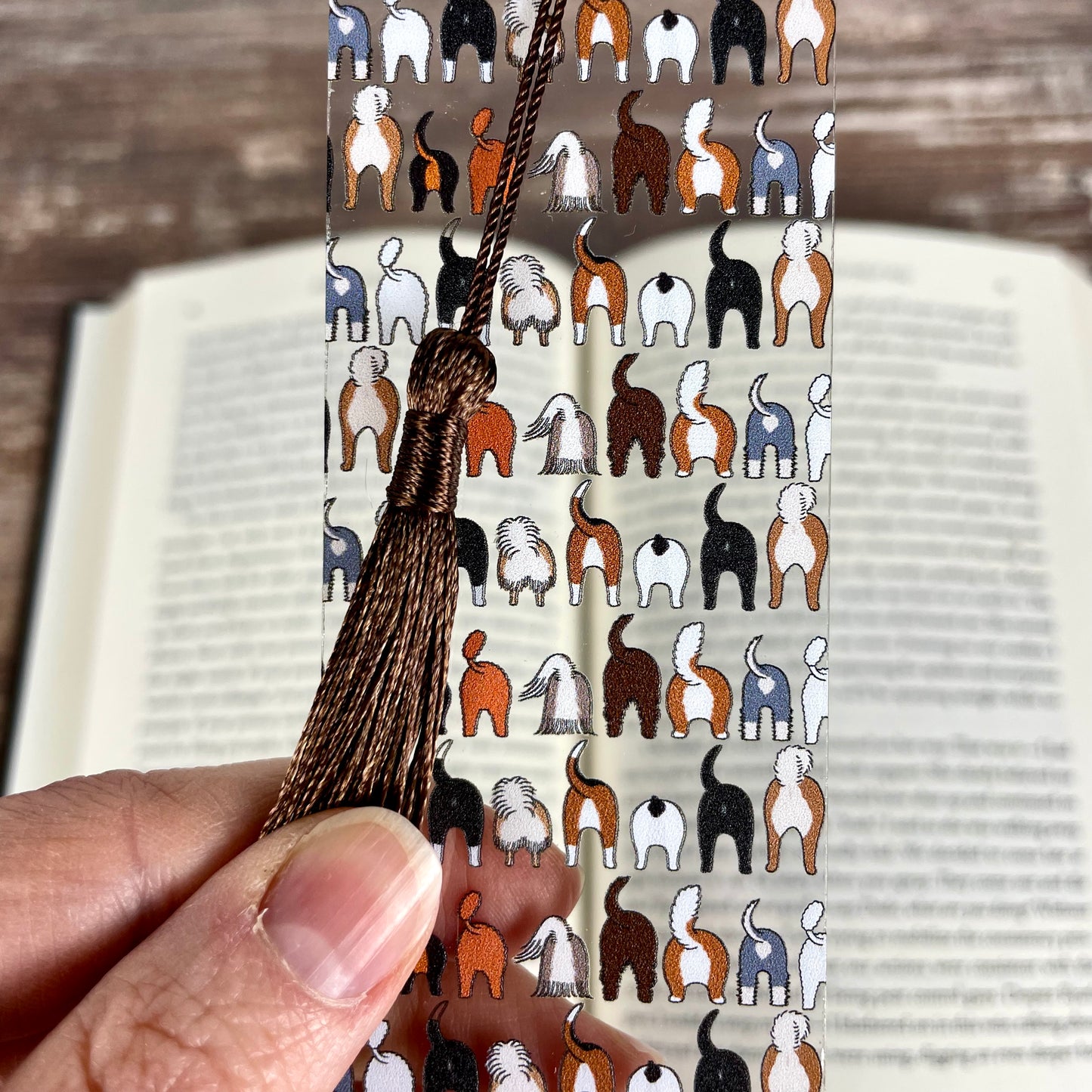 Funny Dog Butt Bookmark – Weird Gift for Dog Lovers, Bookworms, and Pet Parents – Clear, Durable, and Hilariously Cheeky