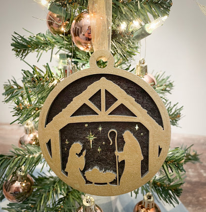 Nativity Scene Ornament – Christmas Tree Decoration Available in Two Colors, Perfect for Holiday Gifts and Seasonal Decor