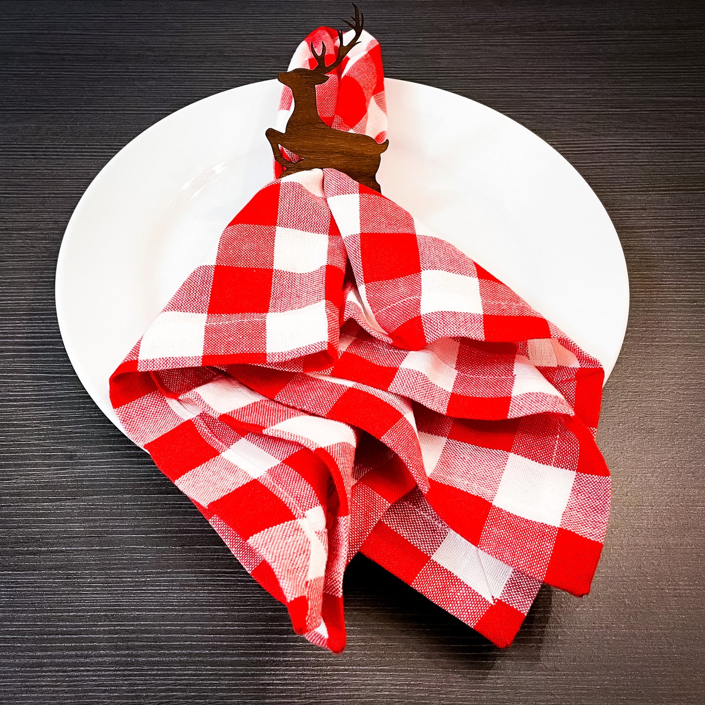 Laser-Cut Walnut Plywood Reindeer Napkin Rings – Perfect for Holiday Table Decor and Christmas Gatherings