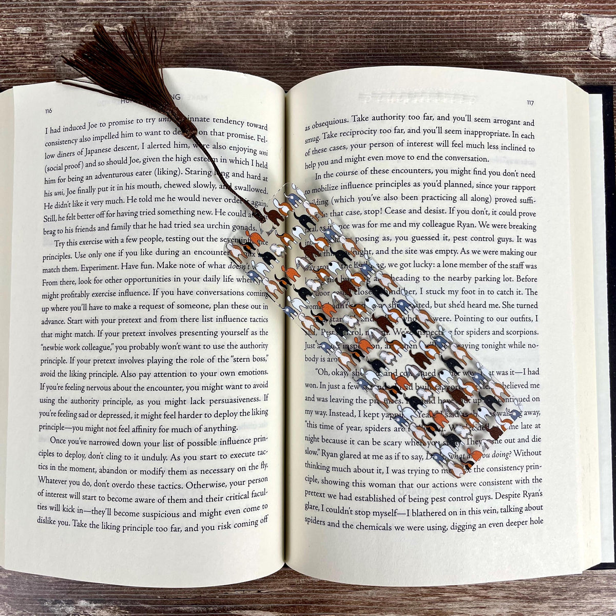 Funny Dog Butt Bookmark – Weird Gift for Dog Lovers, Bookworms, and Pet Parents