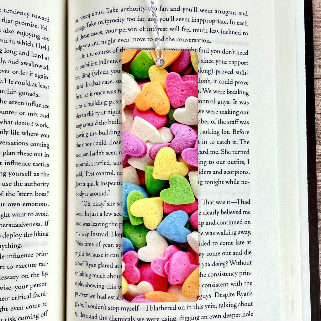 Candy Heart Bookmark Makes a Valentine’s Day Gift for Book Lovers or a Cute Teacher Gift for Students and Young Readers