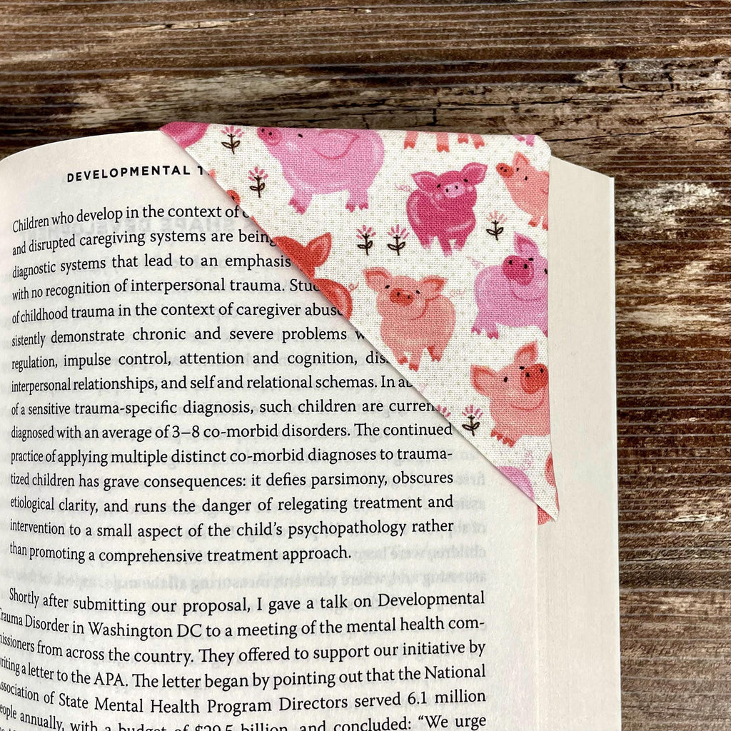 Pig Bookmark for Pig Lovers Makes a Fun Birthday Gift, Secret Santa Gift or Stocking Stuffer
