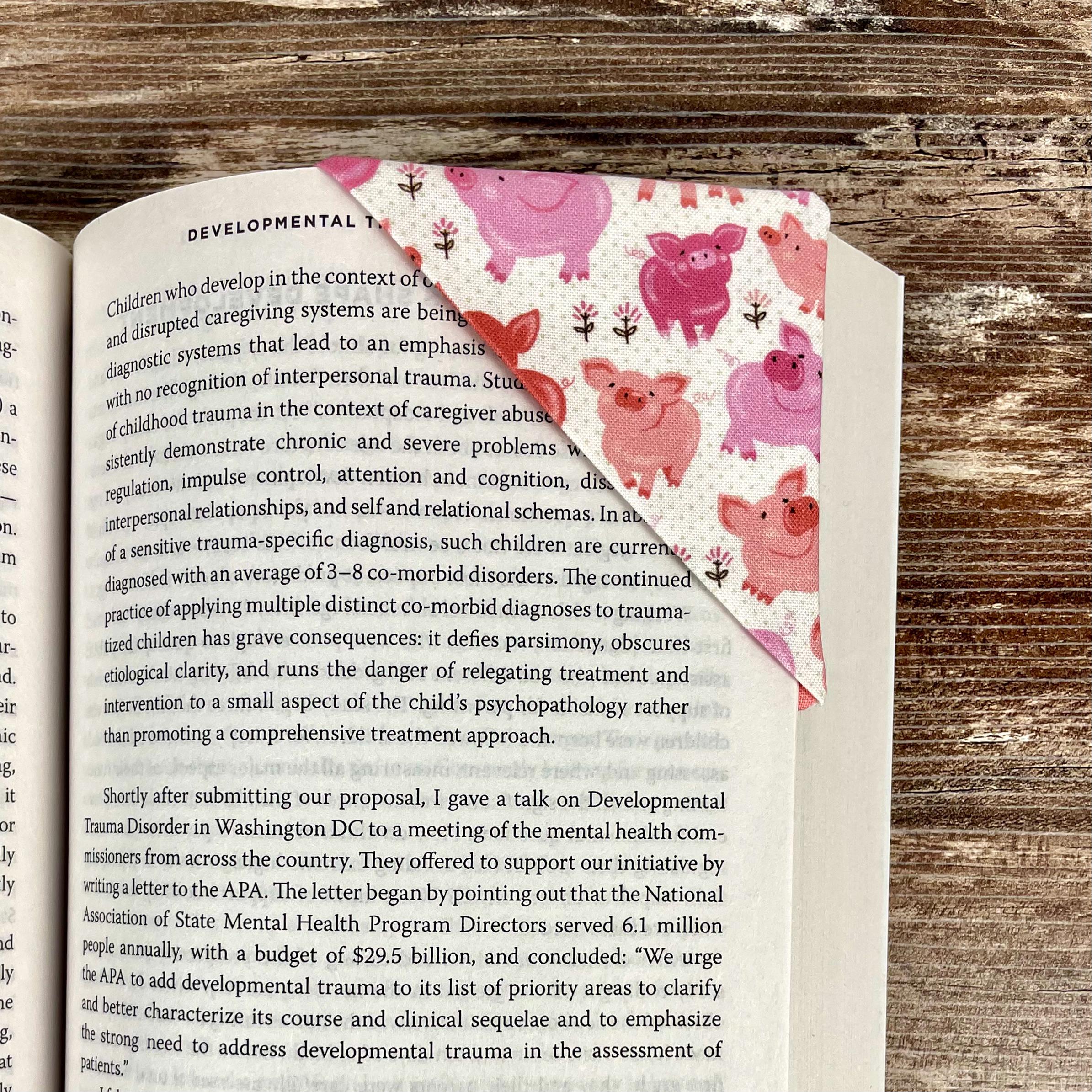Pig Bookmark for Pig Lovers Makes a Fun Birthday Gift, Secret Santa Gift or Stocking Stuffer