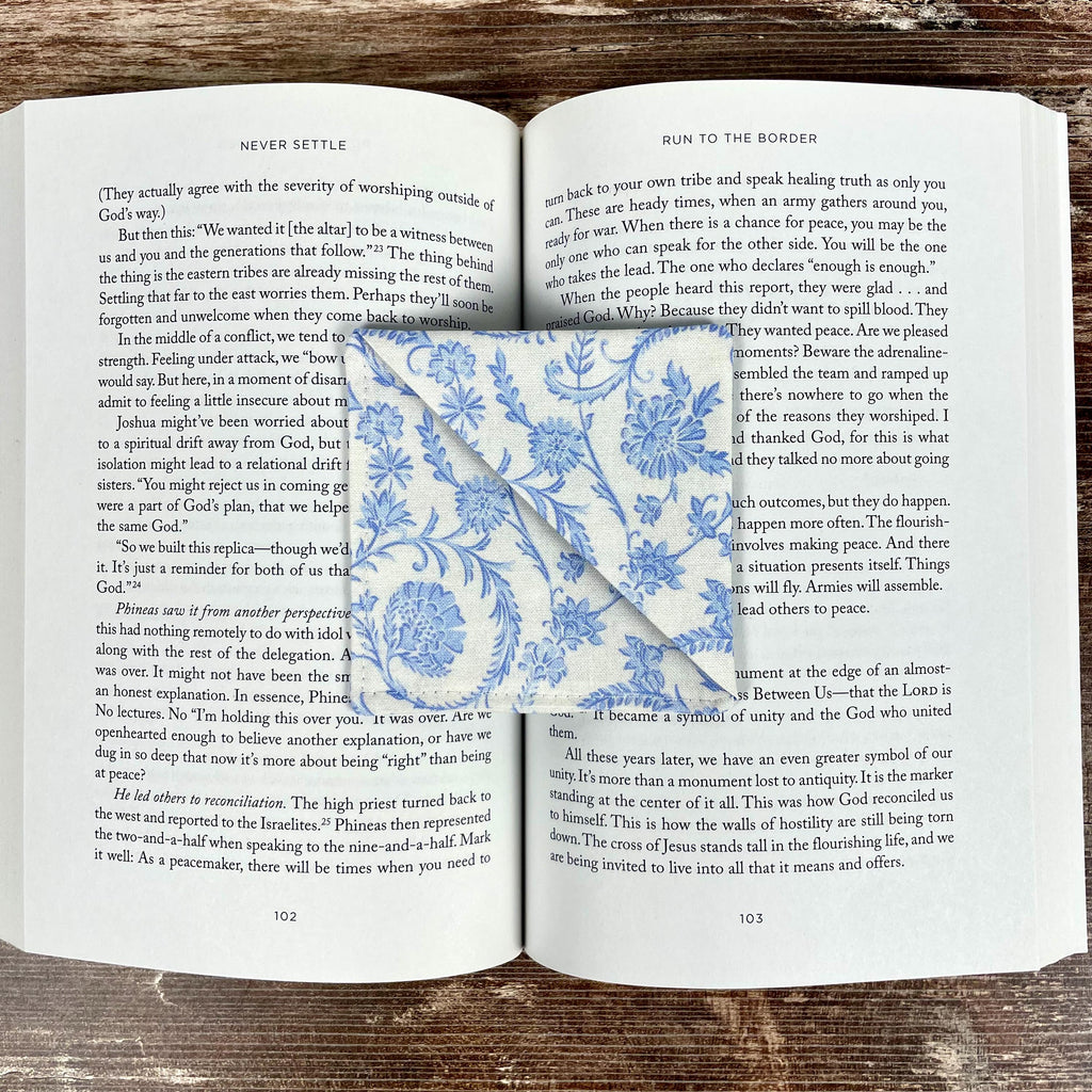 Blue Chinoiserie Bookmark Makes a Thoughtful Gift for Book Lovers, Teachers and Book Club Friends