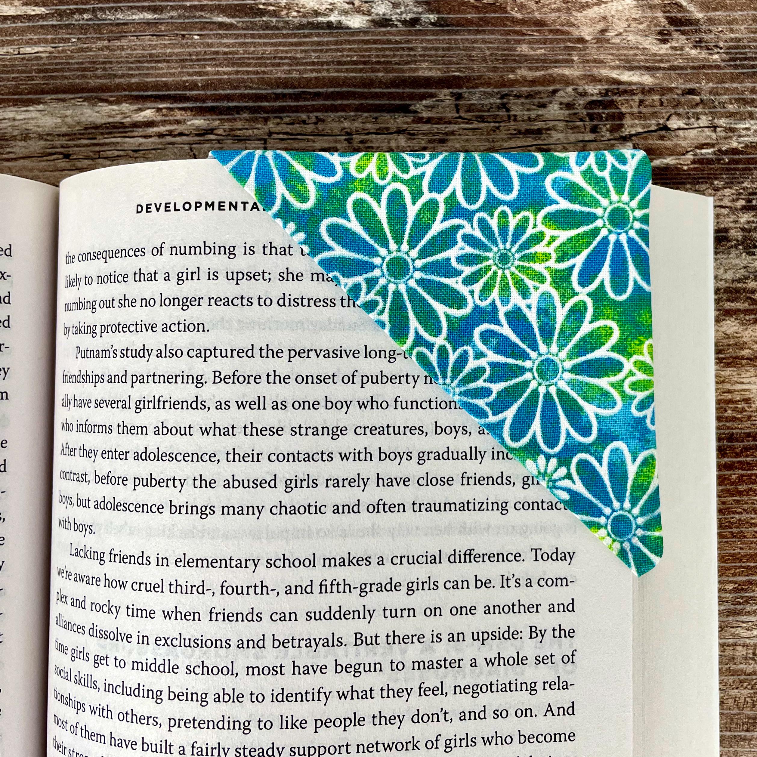 Blue Daisy Bookmark for Flower Lovers Makes a Thoughtful Teacher Appreciation Gift or Book Club Exchange Gift