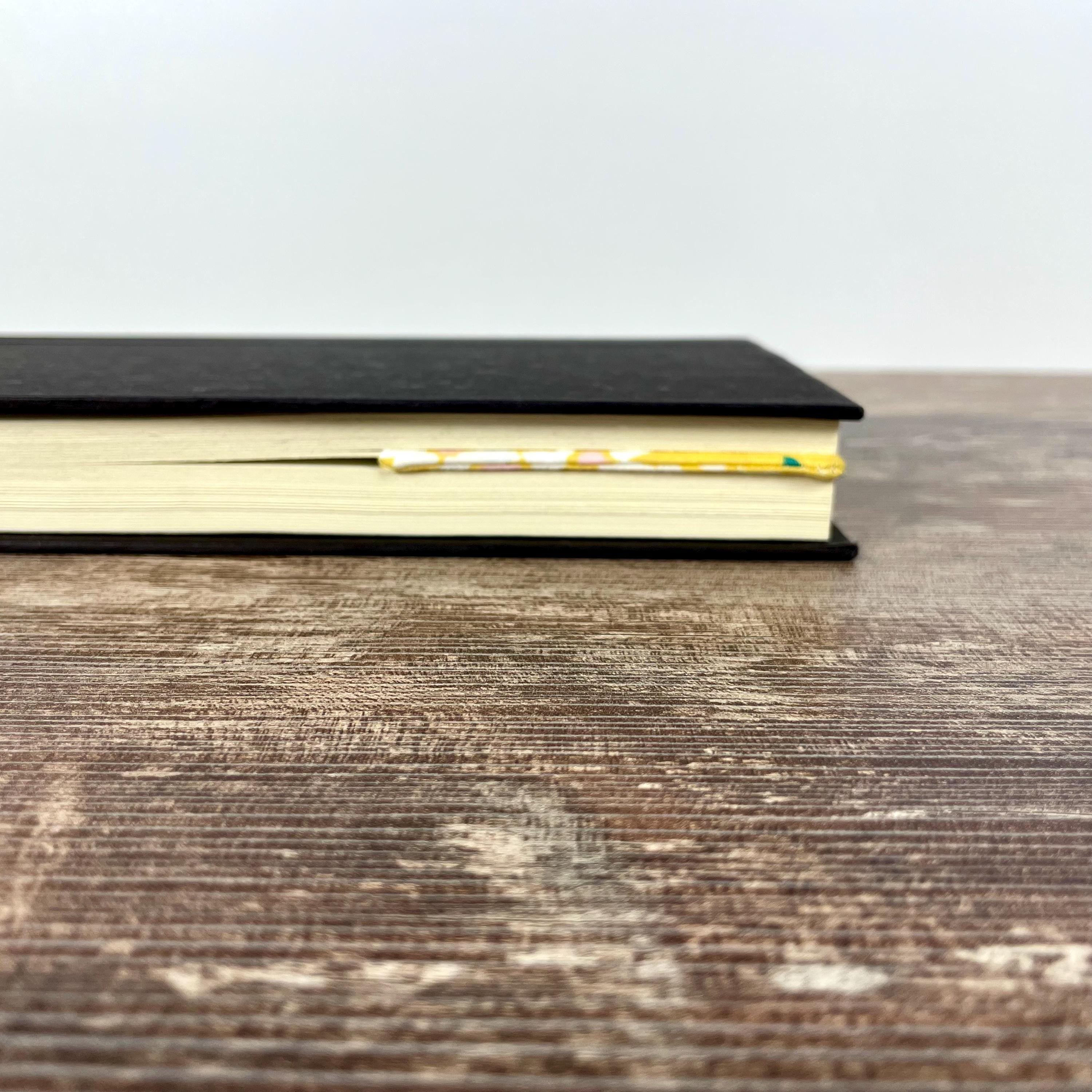 Yellow Daisy Bookmark for Book Lovers Makes a Thoughtful Birthday Gift for Readers or Teachers