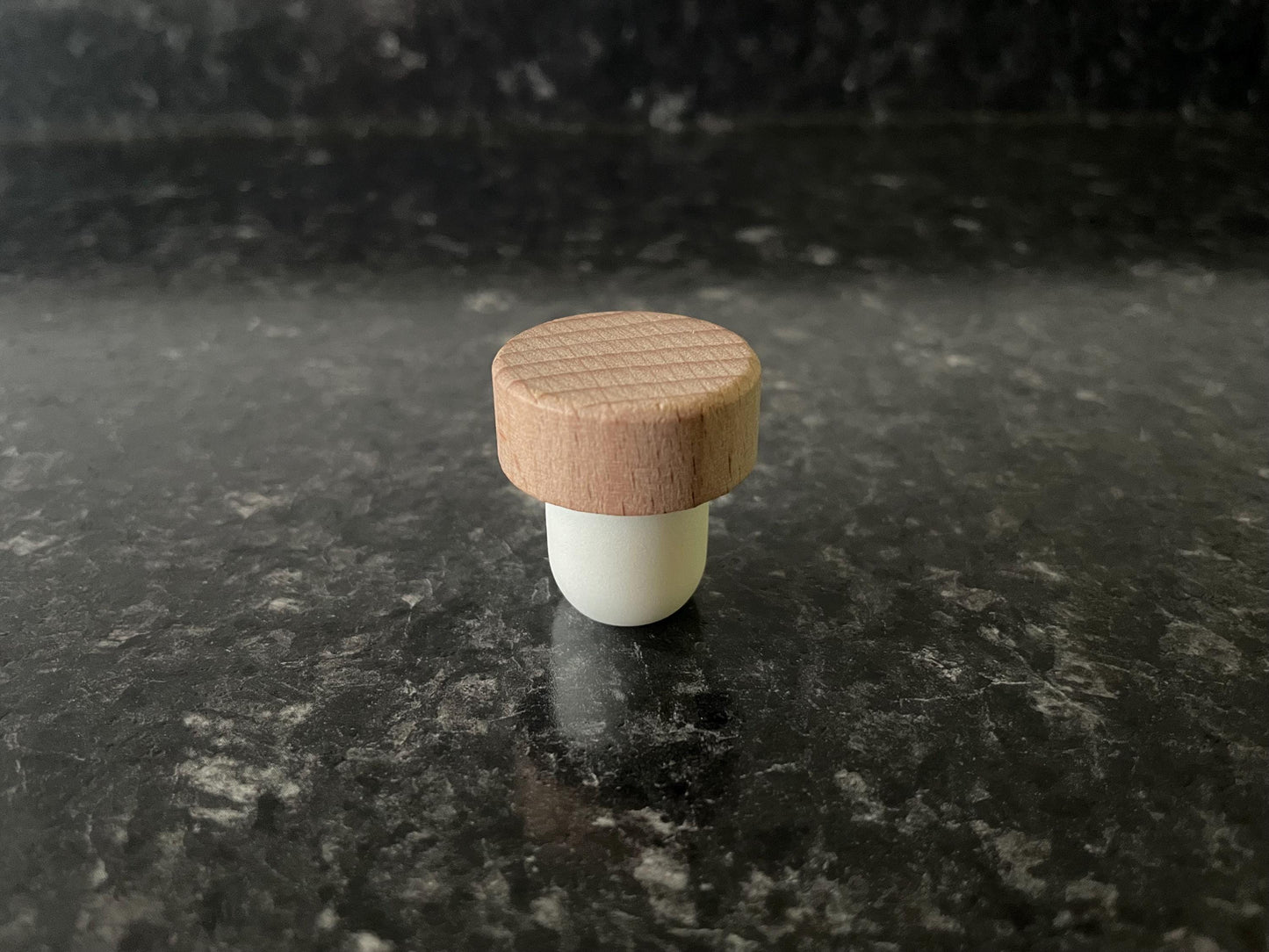 Personalized Wine Stopper, Custom Engraved Wine Bottle Stopper, Wedding Gift for Couple, Anniversary Gift, Engagement Gift