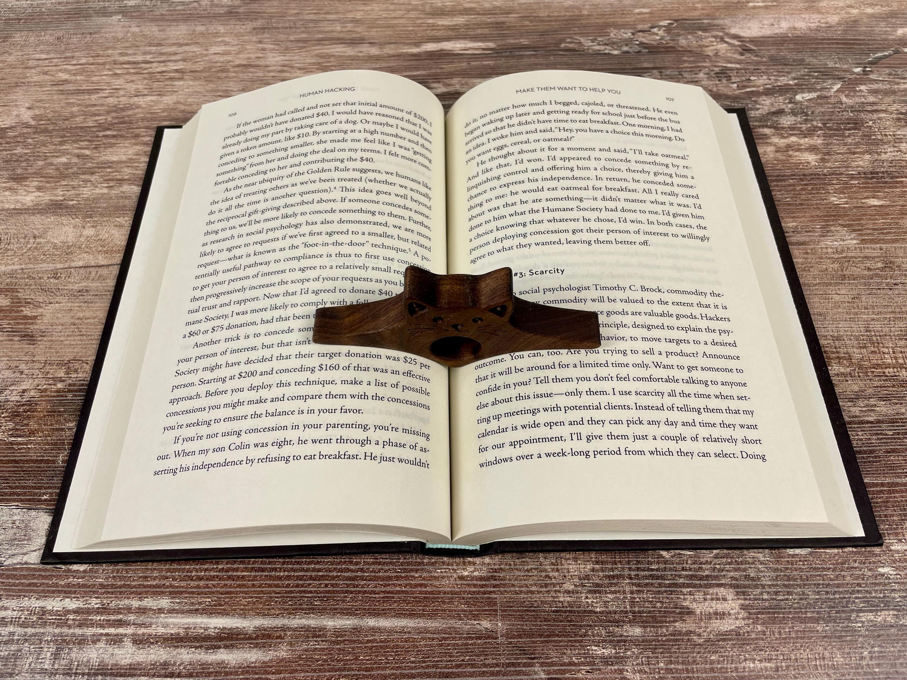 Personalized Wooden Thumb Book Holder | Walnut Page Holder | Book Page Holder | Reader Gift | Book Lover Gift | Book Accessory