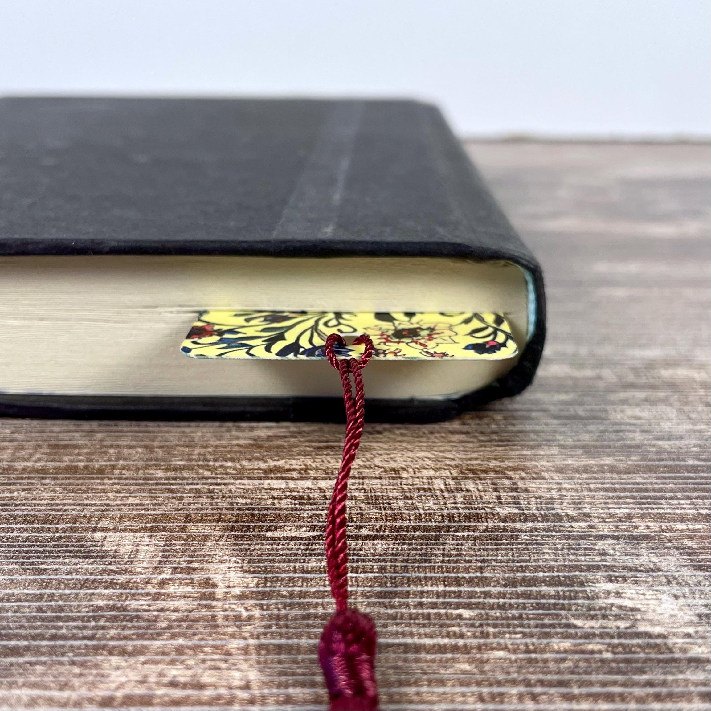 Vintage Botanical Bookmark for Readers, Teacher Gifts, Book Lover Gifts & Stocking Stuffers