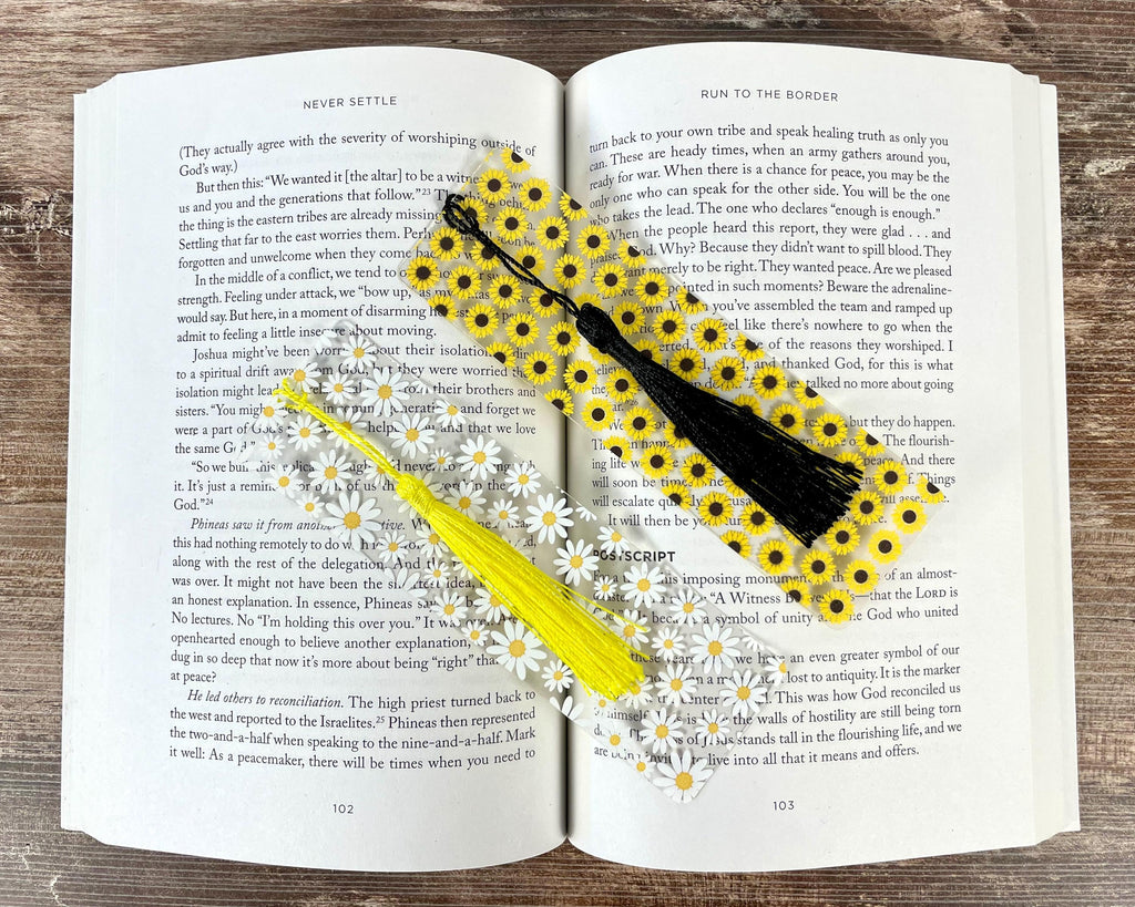 Daisy and Sunflower Bookmark Gift Set Makes a Cheerful Teacher Appreciation Gift, Flower Lover Gift or Stocking Stuffer